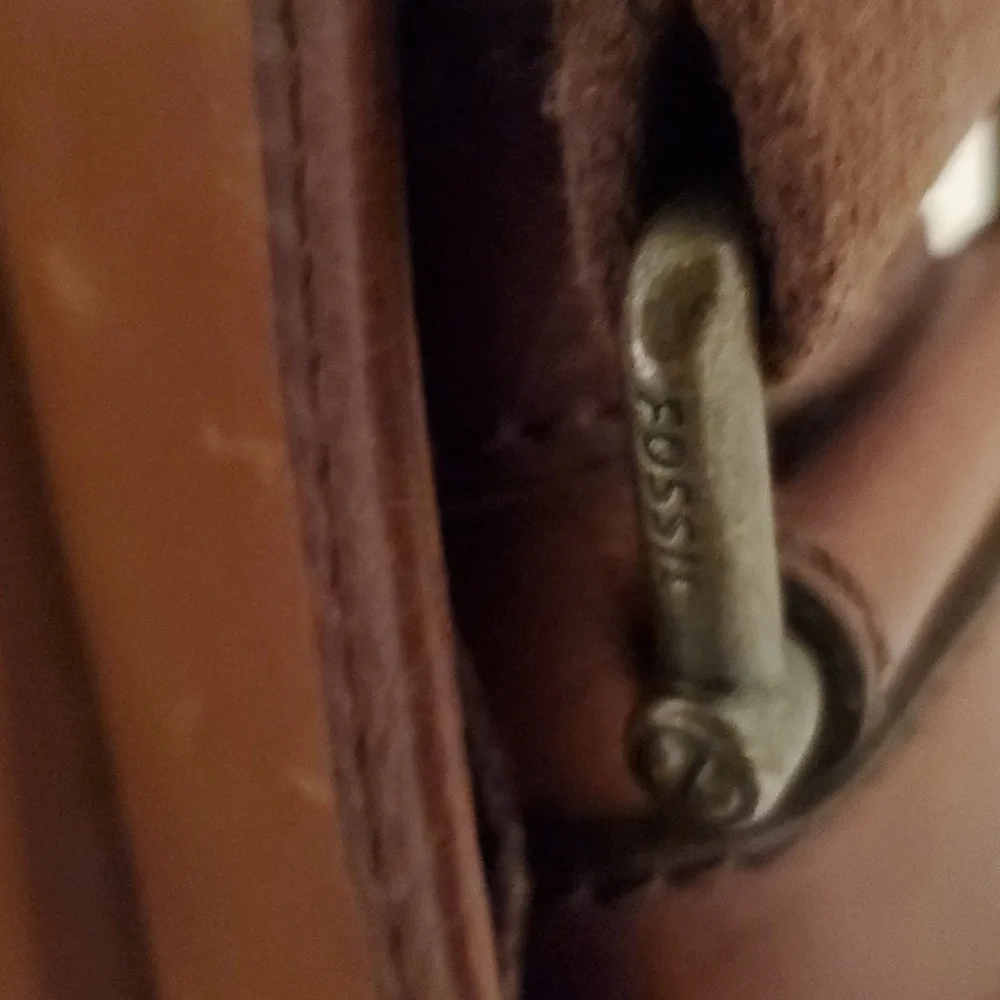 Fossil vintage leather messenger bag unisex
